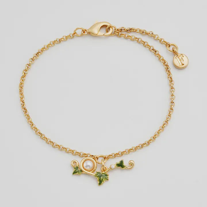 Fable Ivy Pearl T-Bar Bracelet