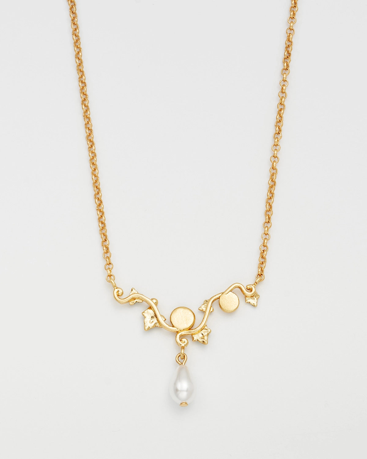 Fable Ivy Pearl Necklace