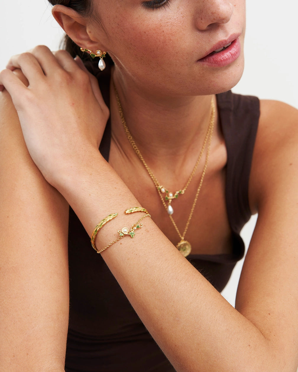Fable Ivy Pearl T-Bar Bracelet