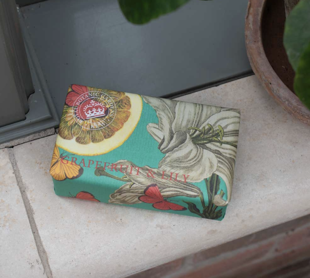Kew Gardens Grapefruit and Lily Soap