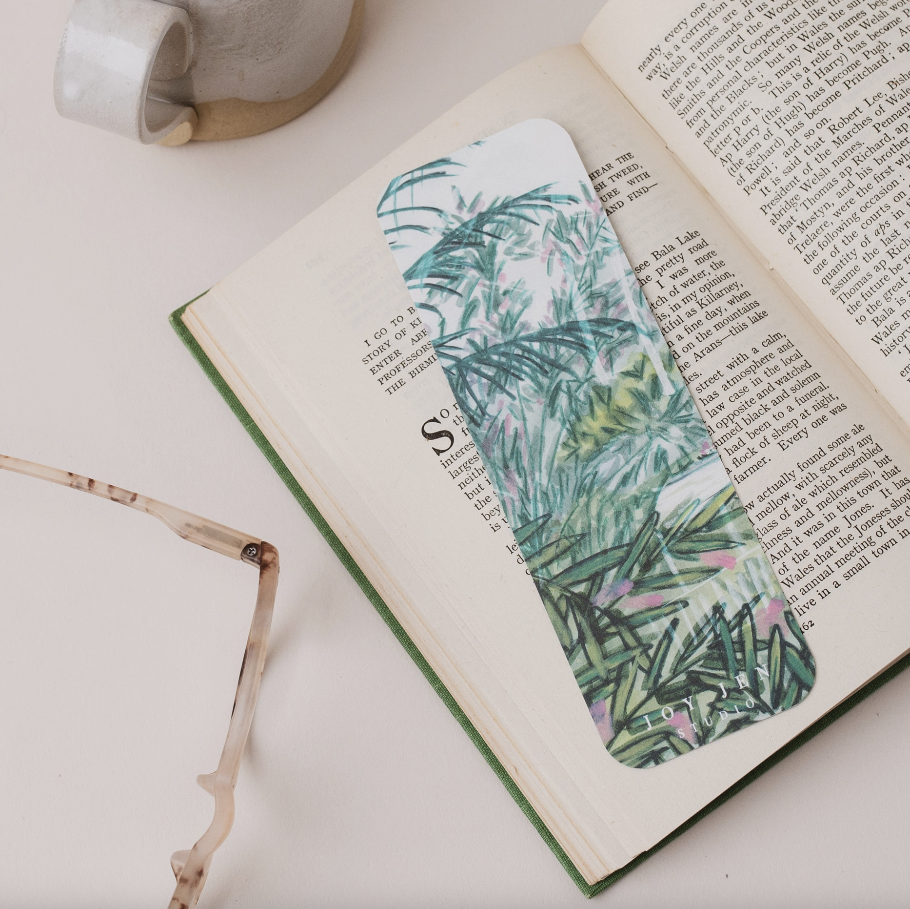Nature-inspired bookmark Bookmark