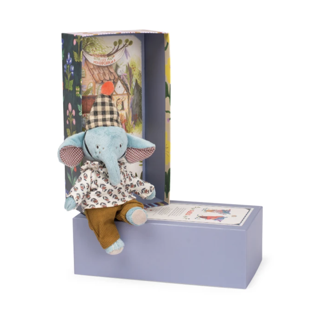 Pablo the elephant Les Minouchkas