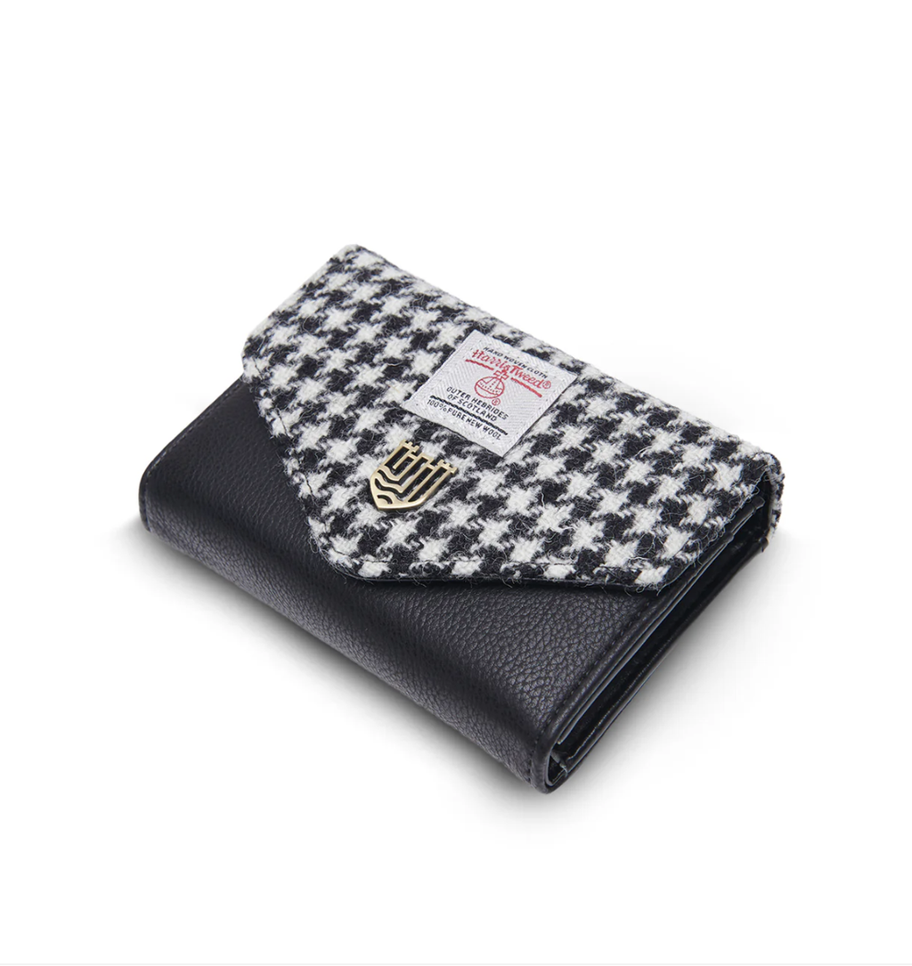 Islander The Small Clasp Purse